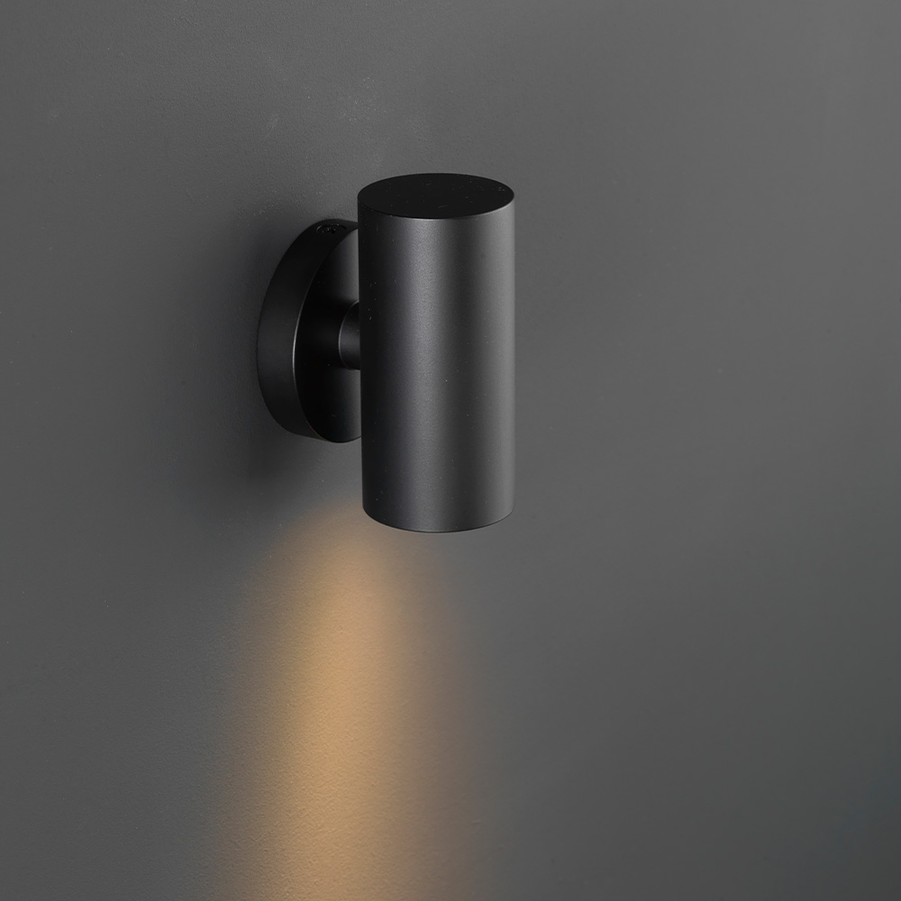 Erla kop | wall light | round black | down | RGB CCT | OutdoorFlex+ | 24 volts