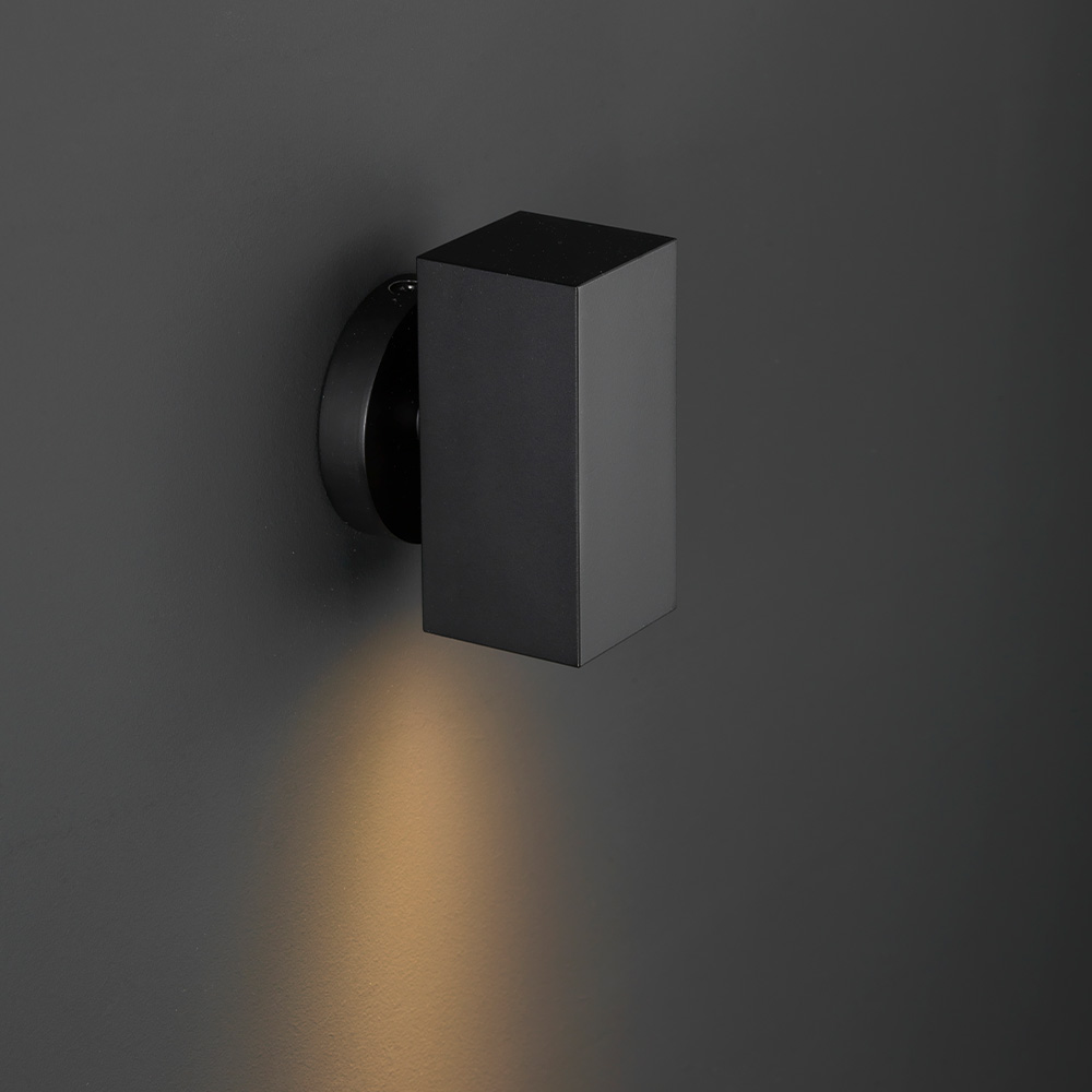 Tremp kop | wall light | square black | down | RGB CCT | OutdoorFlex+ | 24 volts